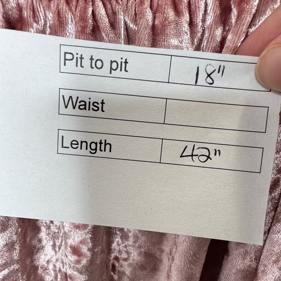 Venus Velvet Off-Shoulder Dress Pink - Picture 10 of 10